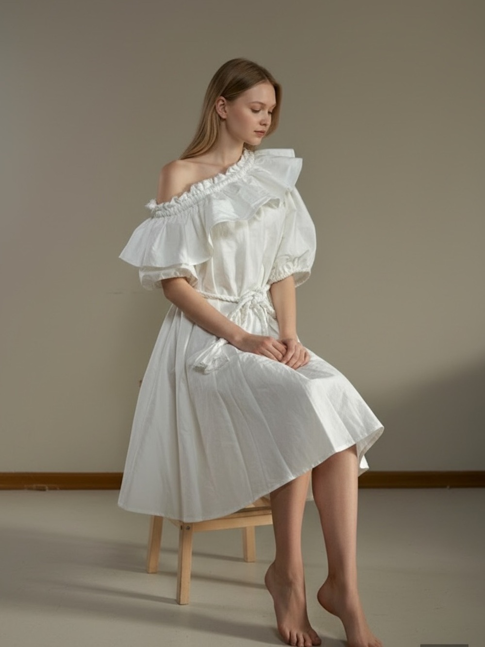 🦢🦢🦢Women’s One-Shoulder White Ruffle Dress with Braided Belt